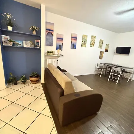 Seaside House *
